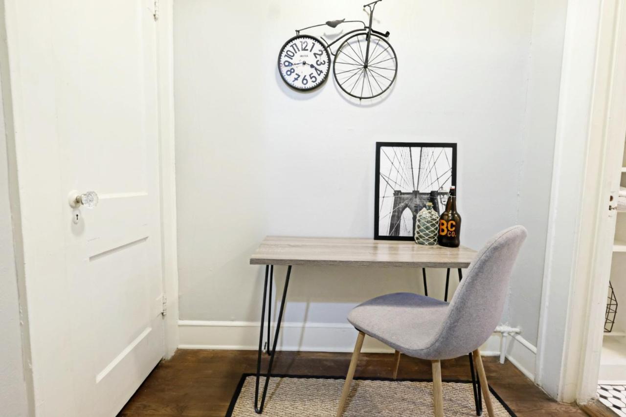Urban Convenience Studio Flat ダラス エクステリア 写真