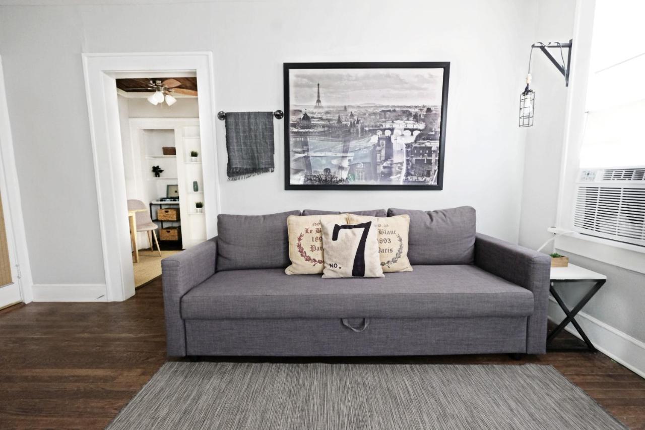 Urban Convenience Studio Flat ダラス エクステリア 写真