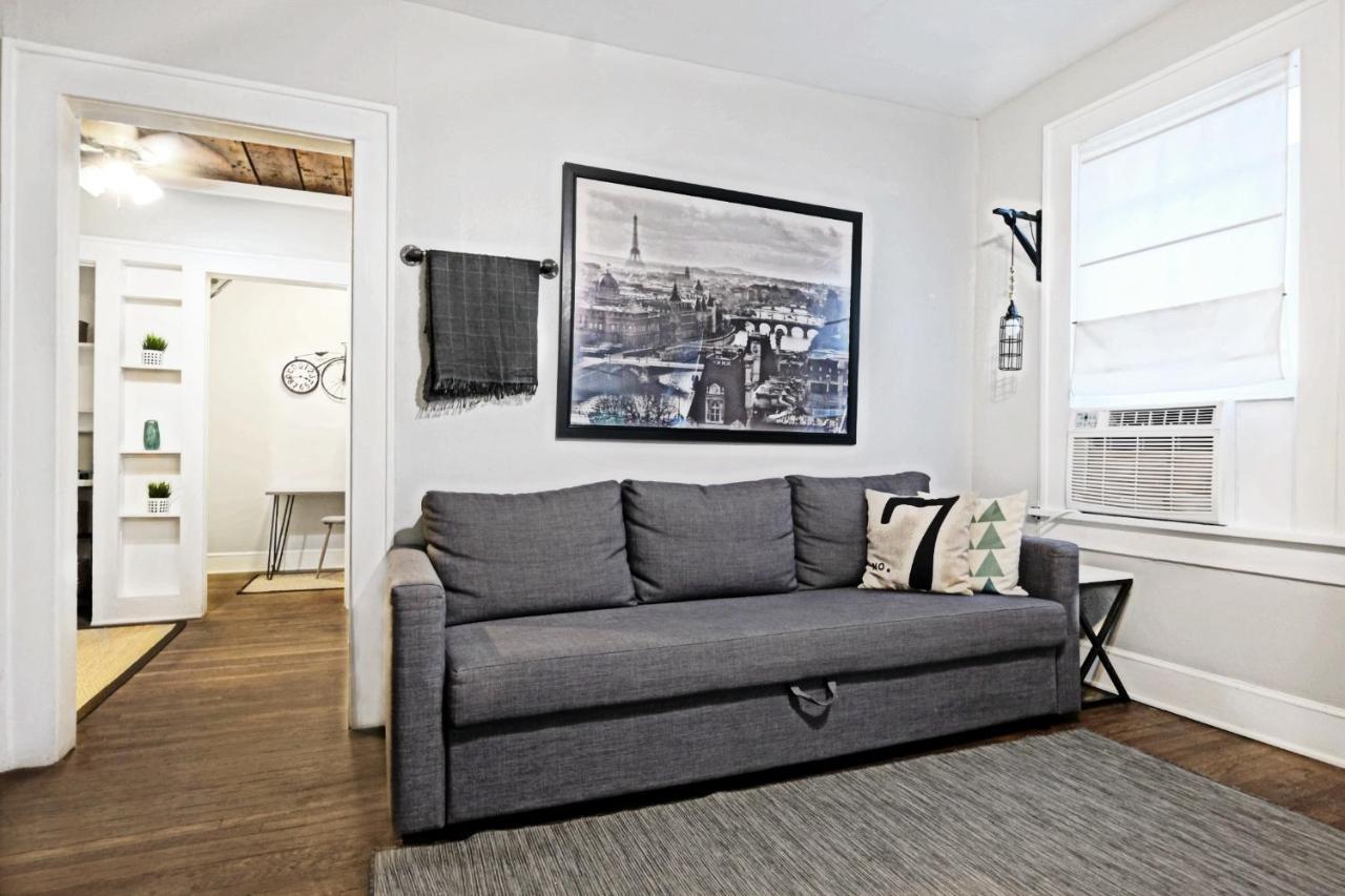 Urban Convenience Studio Flat ダラス エクステリア 写真